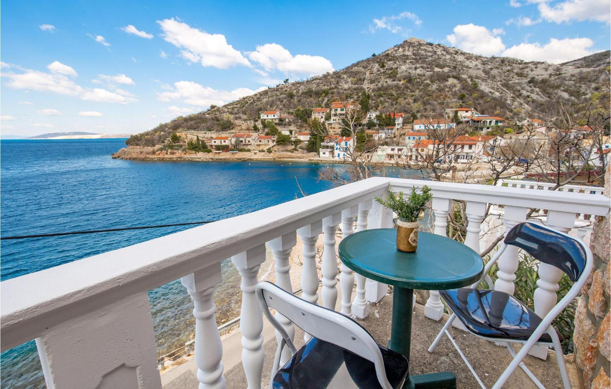 Cozy Apartment In Starigrad With House Sea View Exterior foto